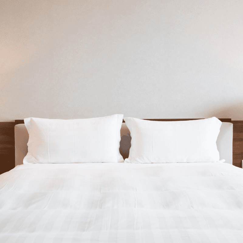 Hotel square pillows online