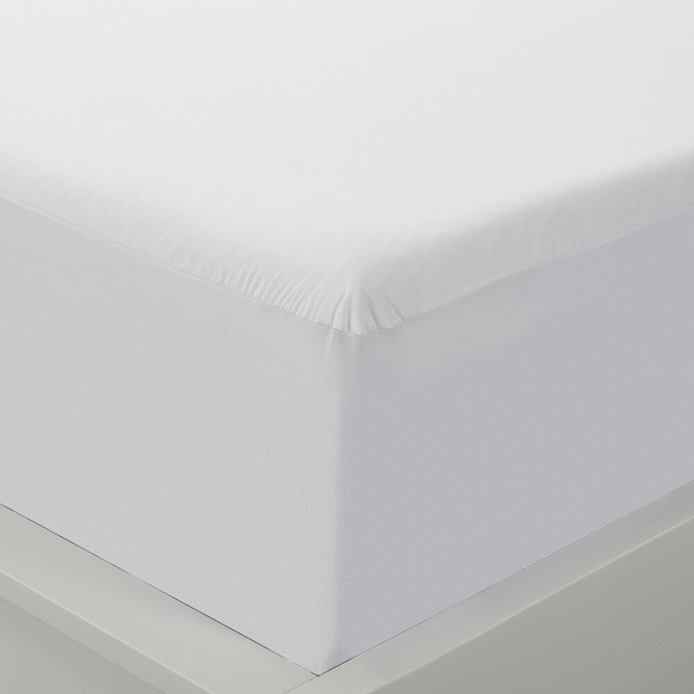 You need a mattress protector—here's how to choose one - Reviewed