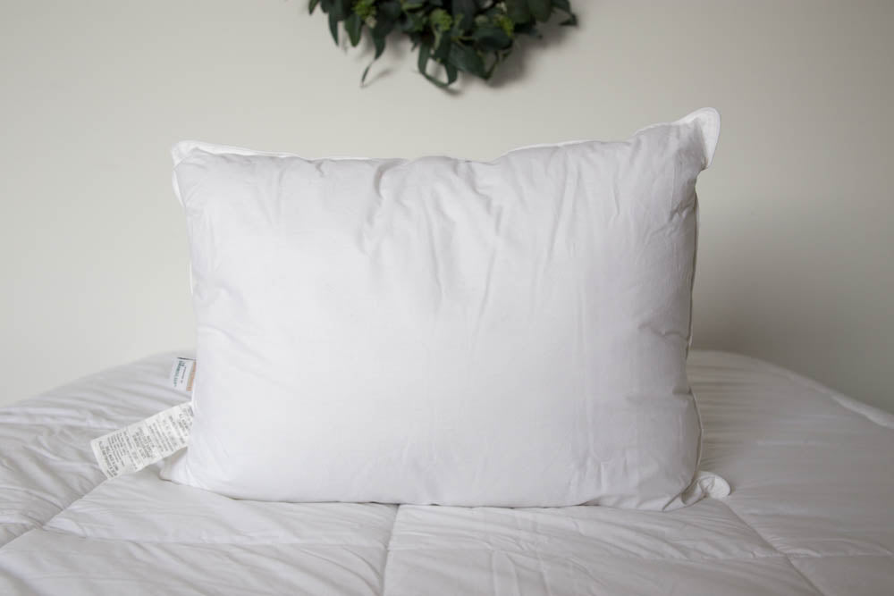 http://pillows.com/cdn/shop/products/envirosleep-reg-dream-surrender-pillow-envirosleep-reg-by-down-dreams-reg-1_1024x1024.jpg?v=1626205315