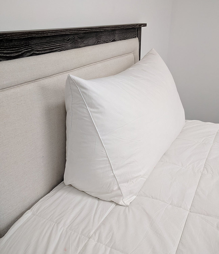 Bed wedge for outlet reading