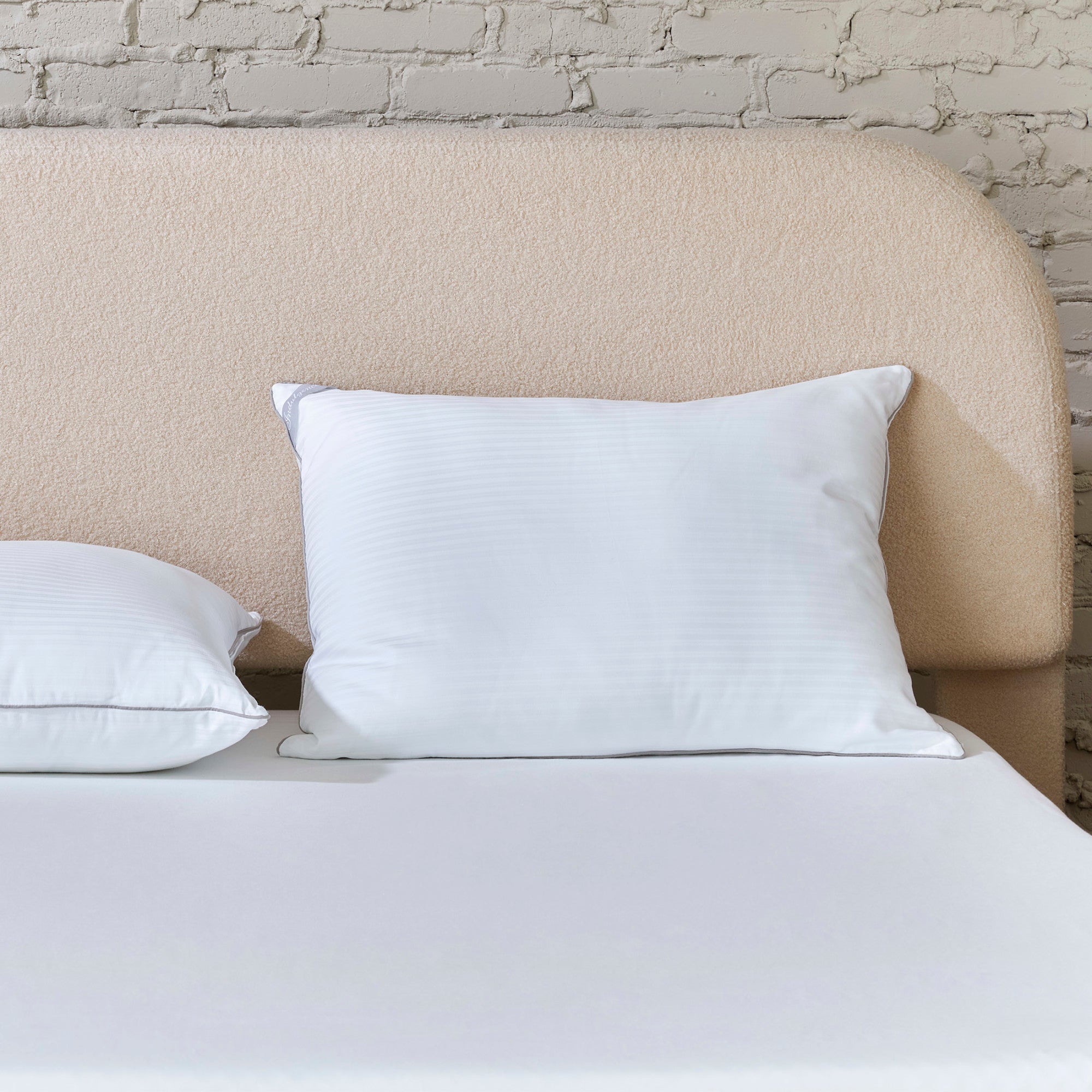 Carpenter Co. Indulgence Synthetic Down Pillow - Thumbnail 4