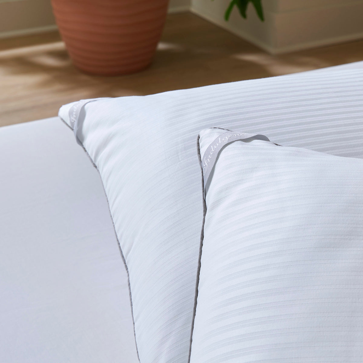 Indulgence Synthetic Down Pillow